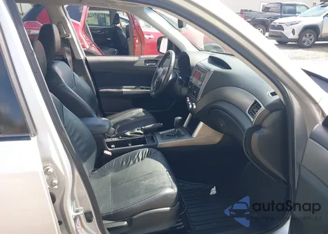 2009 Subaru Forester 2.5X Limited z USA, uszkodzony, nr VIN JF2SH64699H720562